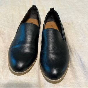 Black loafers sz7